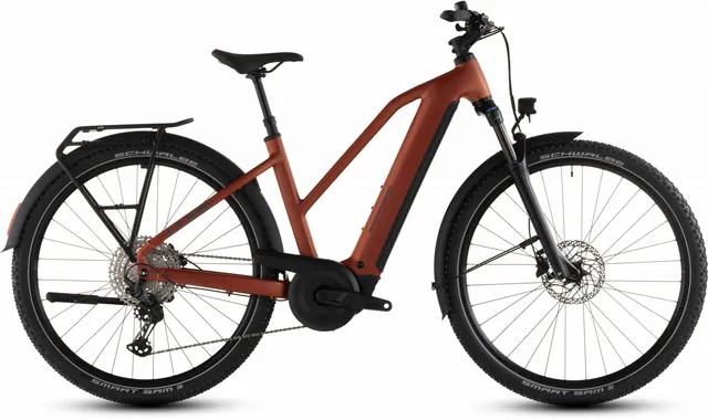 CUBE Nuride Hybrid Pro 800 chilli´n´black