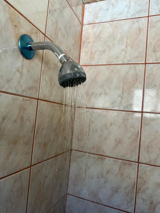 Erneuerte Dusche im Heim